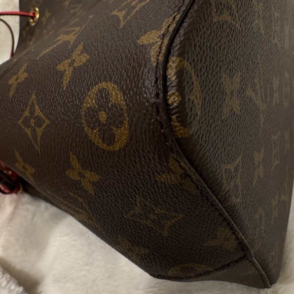 Louis Vuitton Noé Bucket Bag – Rare Red – Chip Auth – Receipt – Excellent - Picture 5 of 9